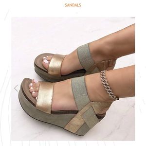 OTBT “Bushnell in Gold Wedge Sandals”